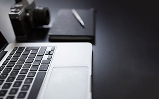 皇马主场-险胜埃瓦尔，本泽马破门贡献进球，本泽马双响!皇马4-1大胜!