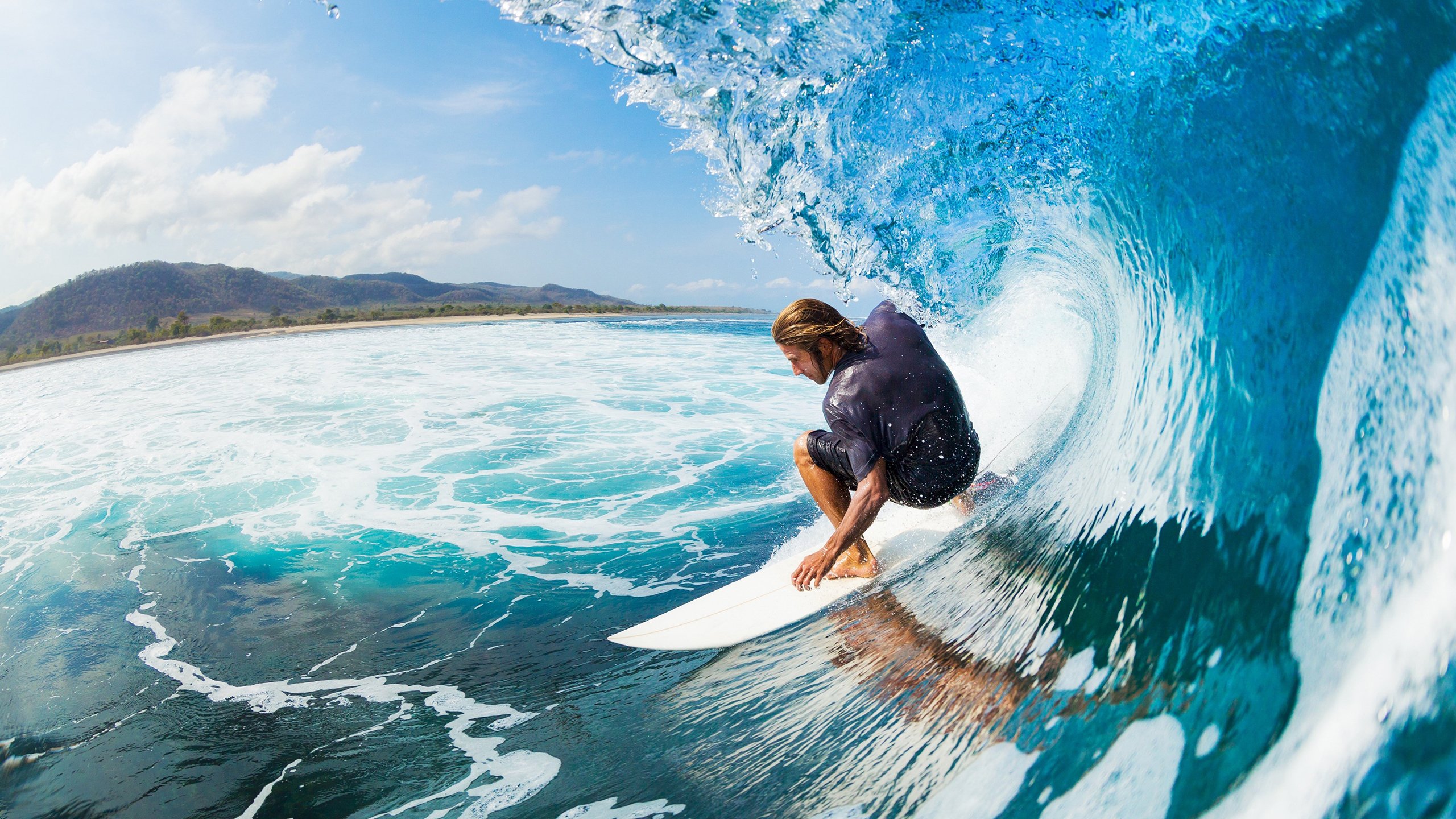 大型海岸线冲浪挑战赛,浪花追逐的青春梦想,冲浪的海域